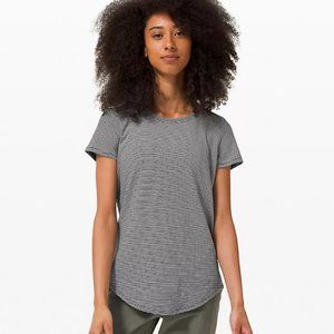 Lululemon love crew short sleevee t-shirt size 10